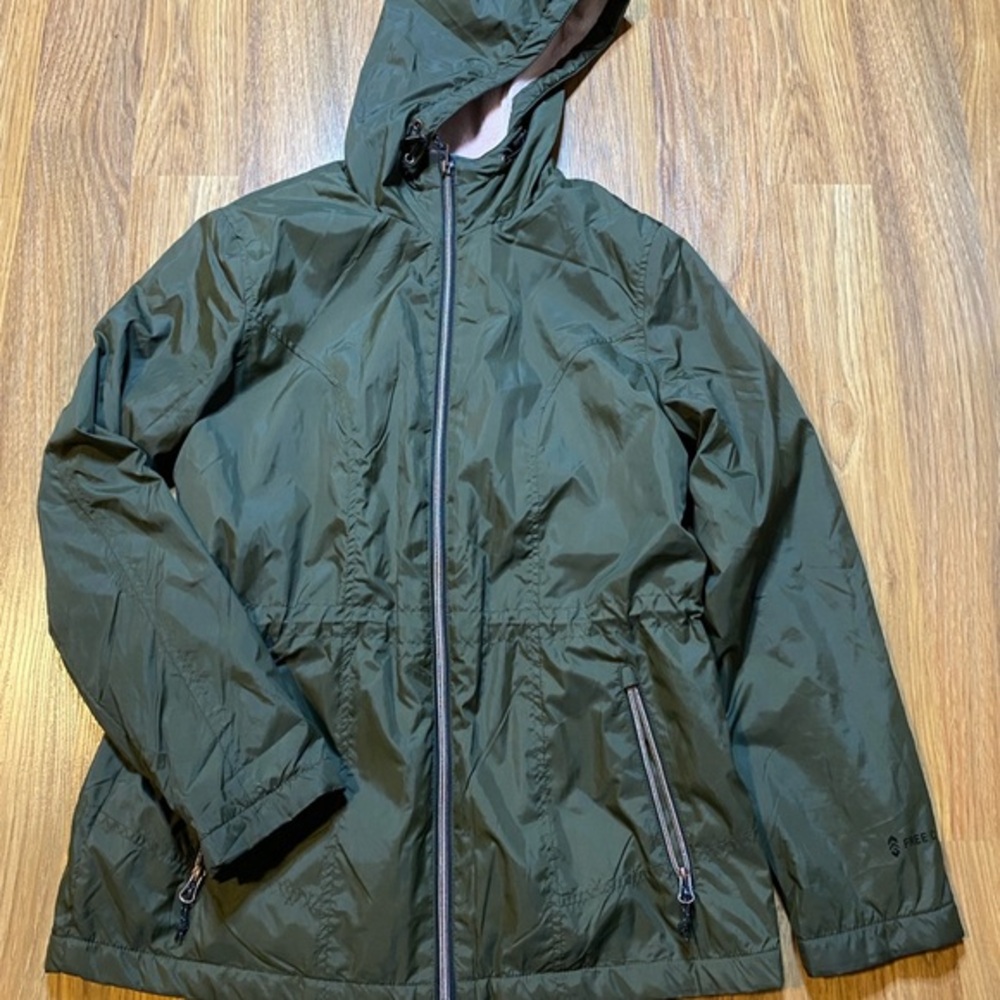 FREE COUNTRY Womens‎ Hooded Softshell Water/Wind Resistant Jacket Olive Green